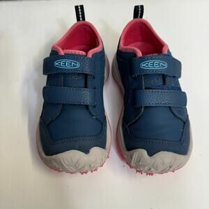Keen Kids Toddler Size 10 Stingray Blue Pink Water Shoes Sandals New No Box